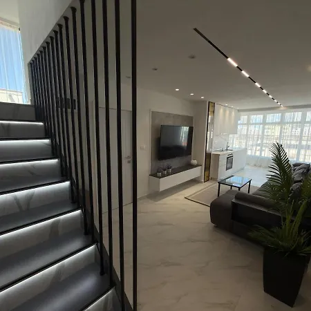 Mirakaj Luxury Appartement Golem (Tirana)